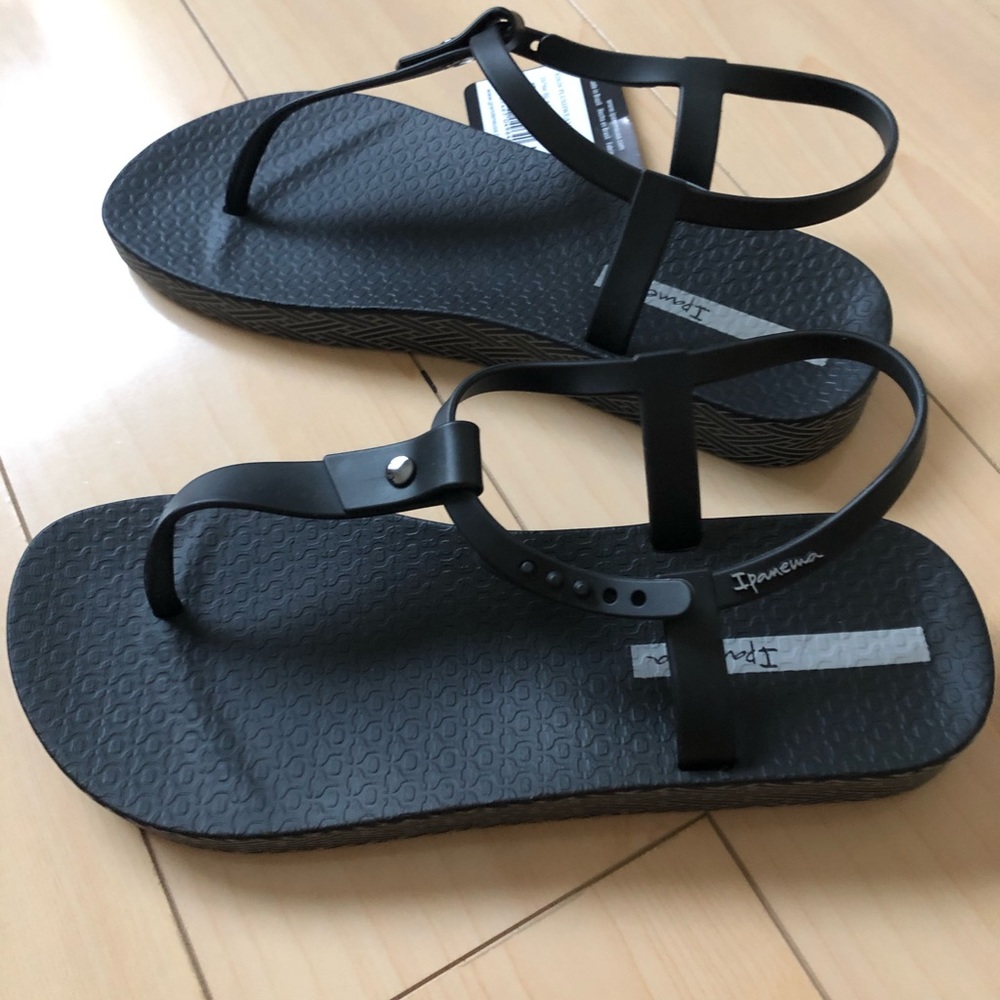 Brand new sandals
